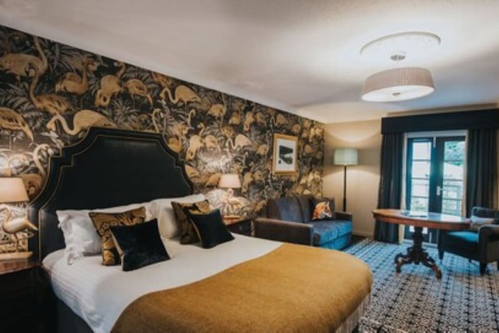 Room 6 of 62