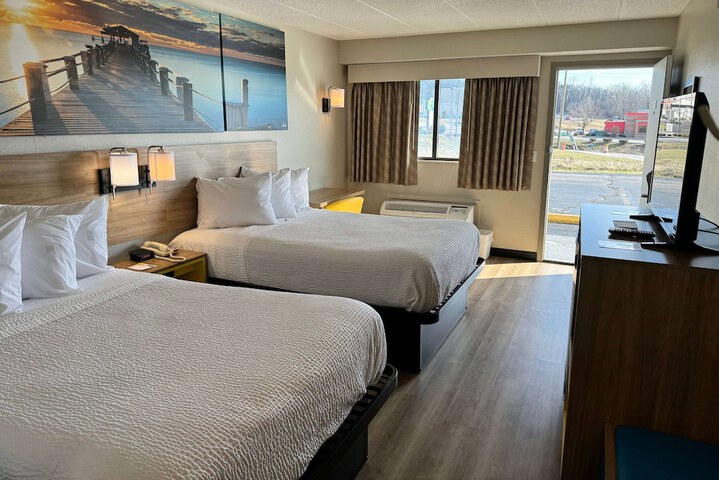 Double Accessible King Size Bed (6 of 8)
