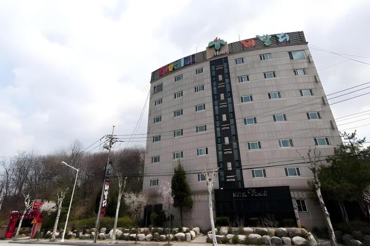 Vivaldi Motel