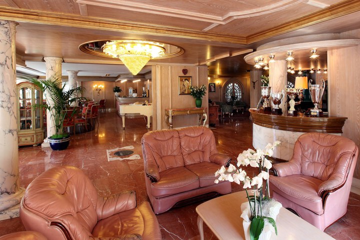 Lobby Entry