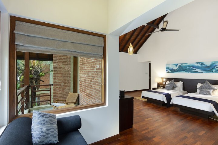 Room 18 of 115