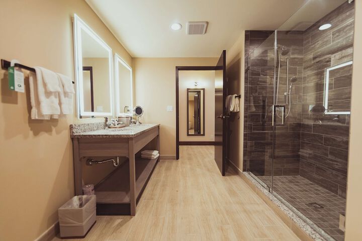 Bathroom shower
