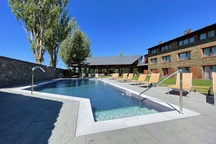 Pool 45 of 95
