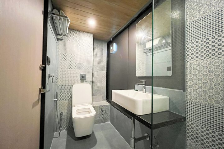 Room 47 of 48