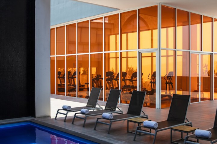 Pool Hotel