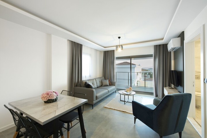 Room 5 of 57