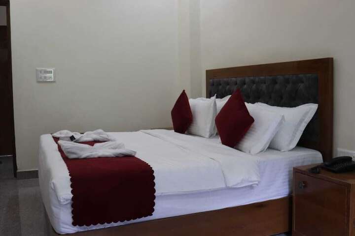 Room 7 of 39