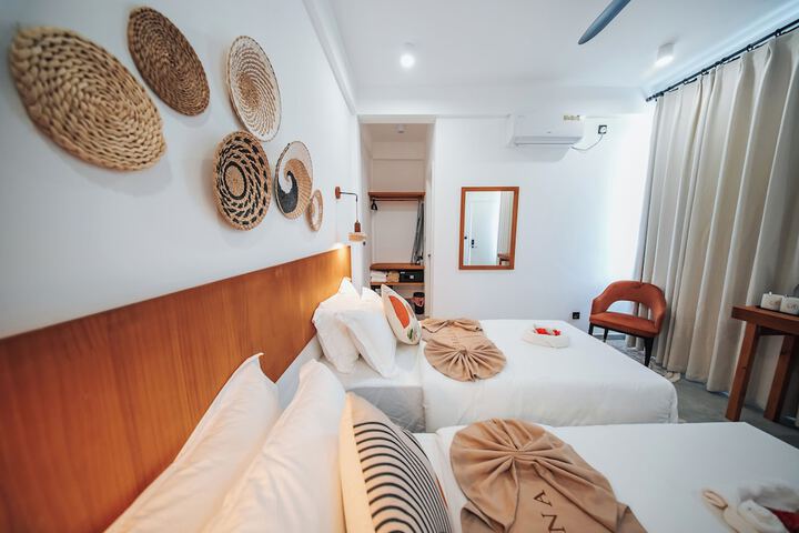 Room 8 of 51