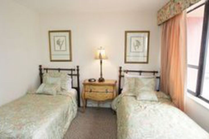 Room 83 of 171