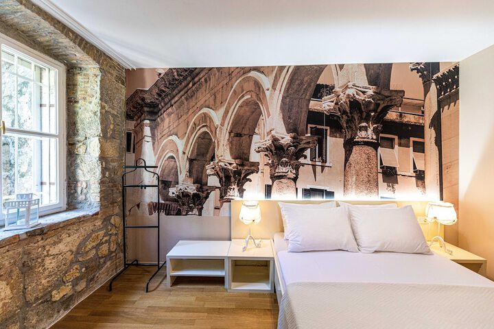 Double Room Split 12373a