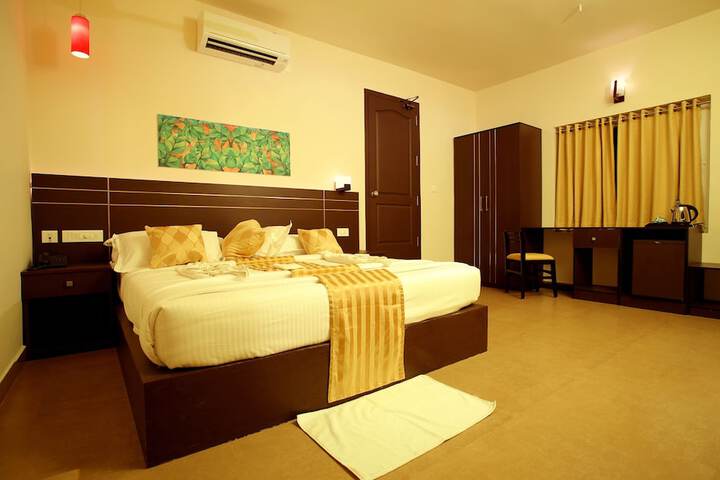 Room 8 of 92