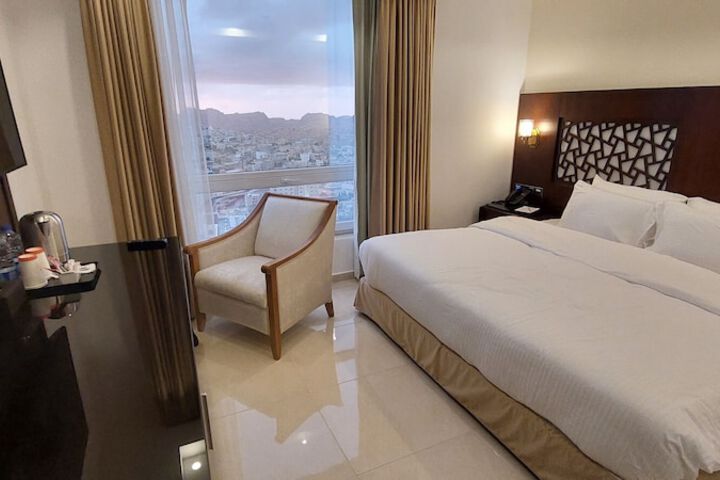 Room 21 of 61
