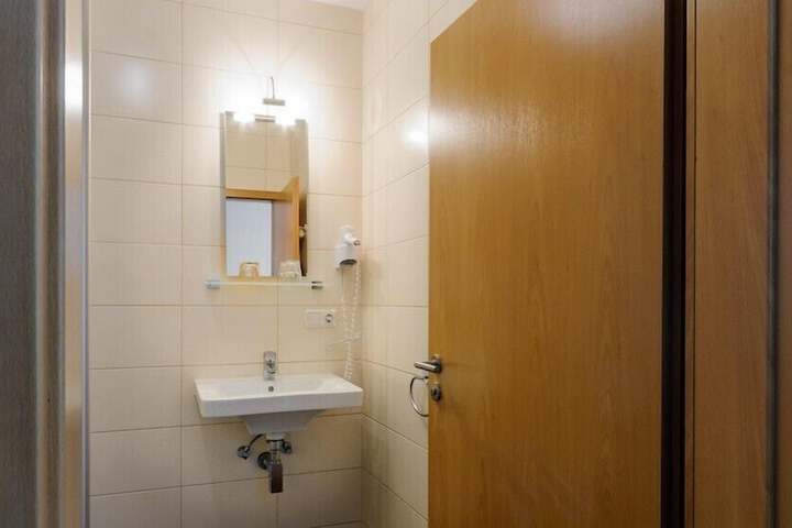 Room 30 of 52