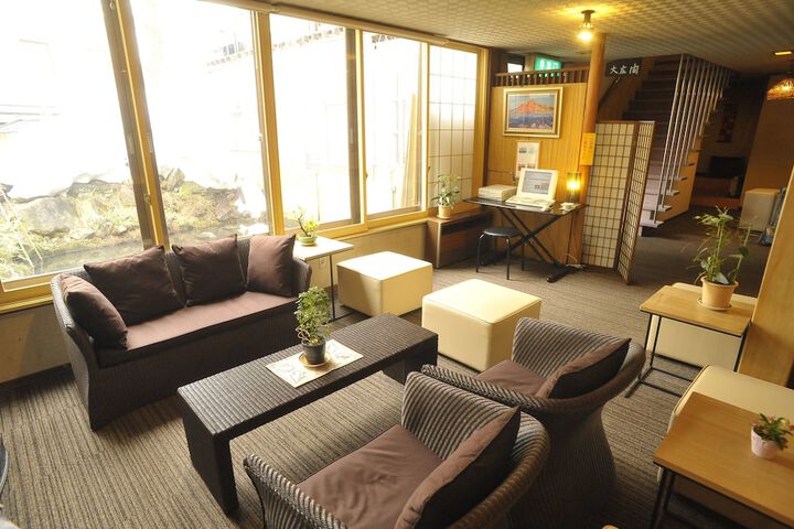 Lobby Entry