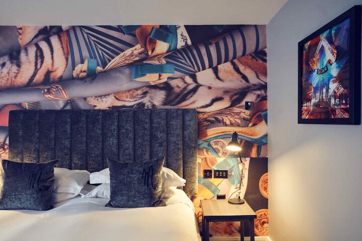 Room 28 of 92
