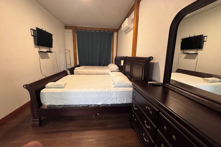 Room 7 of 34