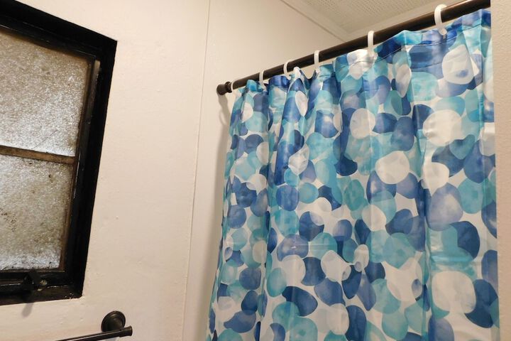 Room 18 of 27