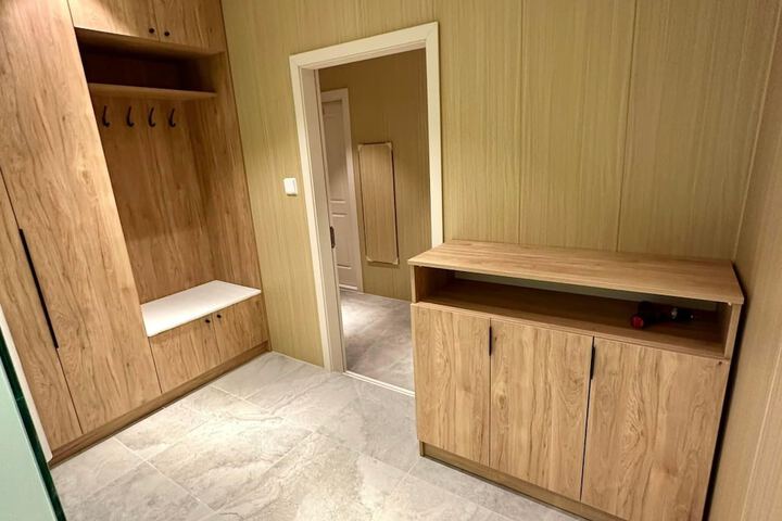 Room 17 of 68