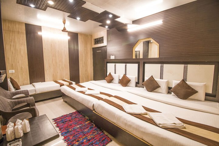 Room 26 of 53