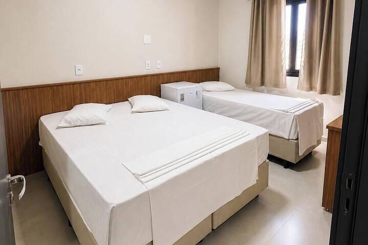 Room 6 of 25