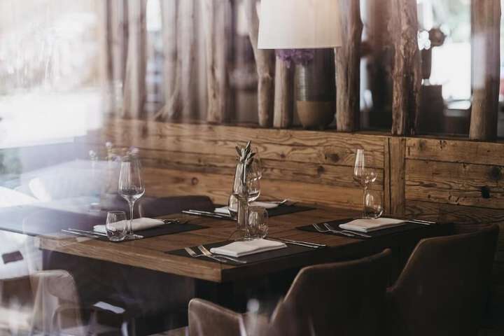 Dining 62 of 111