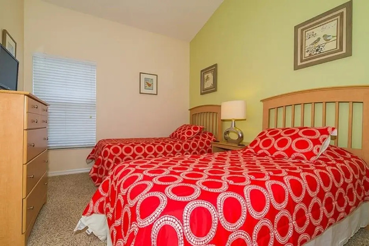 Room 3 of 20