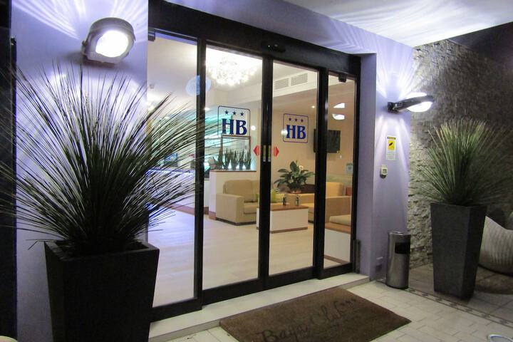 Hotel 75 of 96