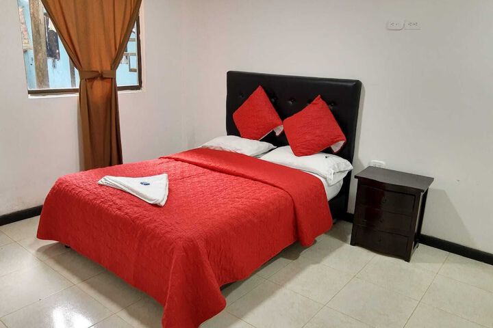 Room 2 of 6
