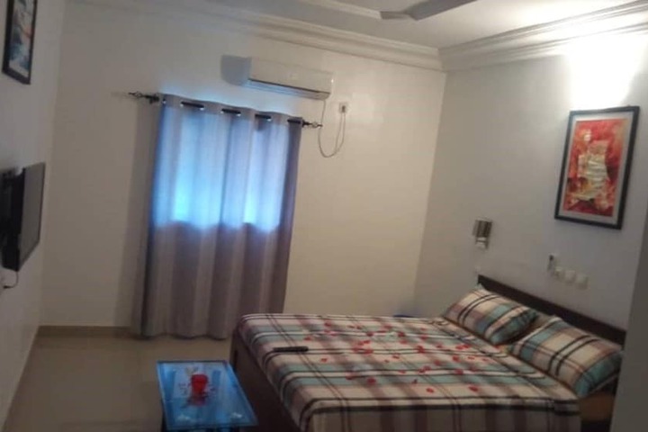 Room 54 of 67