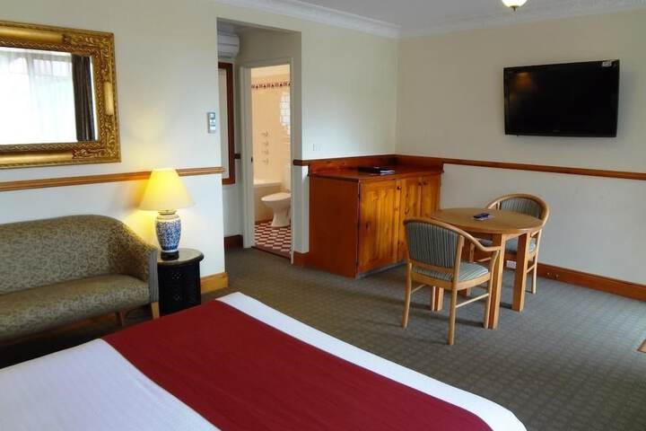 Room 15 of 30
