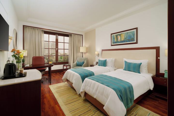 Room 13 of 45