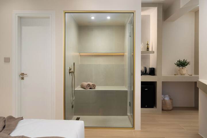 Room 10 of 68