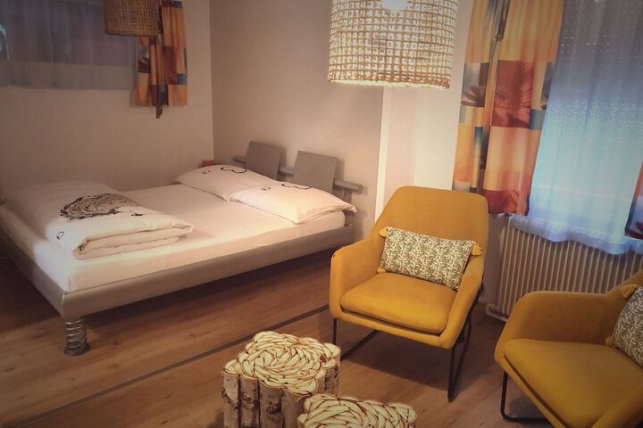 Room 6 of 26