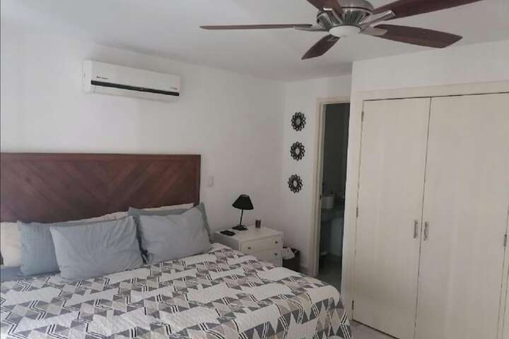 Room 3 of 20