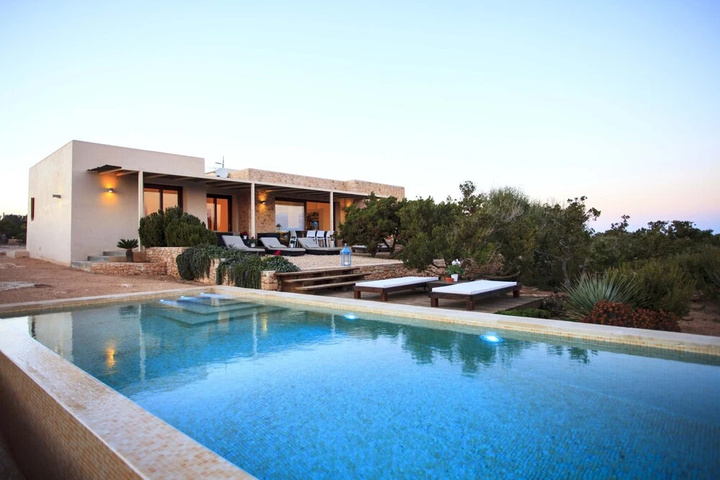 Pool 17 of 31