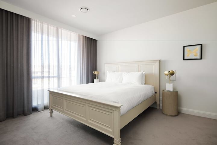 Room 10 of 47