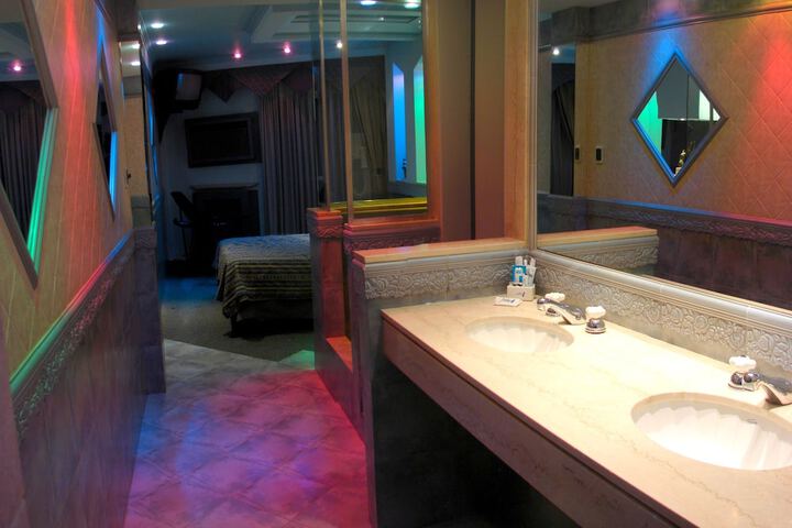 Room 20 of 57