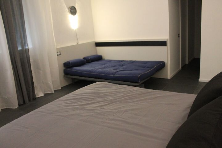Room 9 of 36
