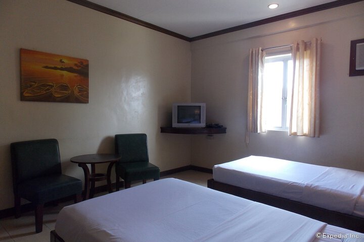 Room 10 of 29