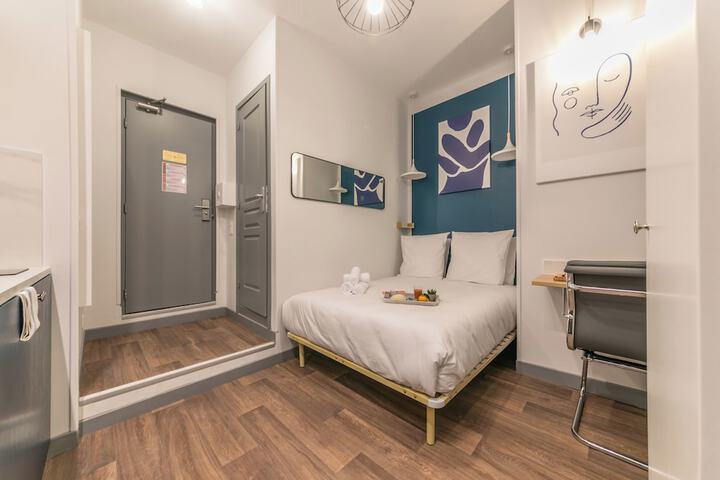 Room 48 of 185