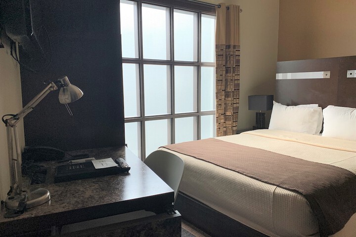 Room 36 of 65