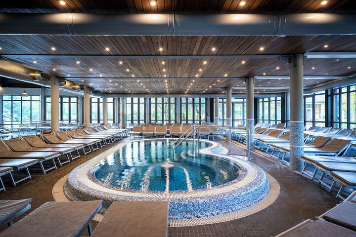 Pool 49 of 93