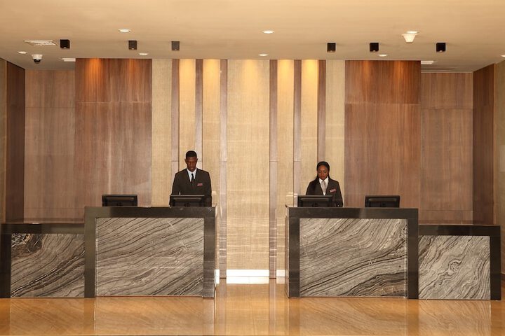 Entrance & Lobby