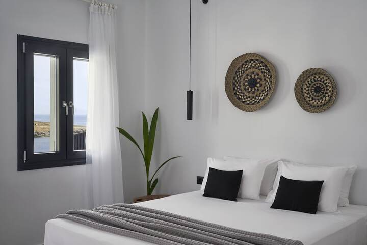 Room 2 of 52