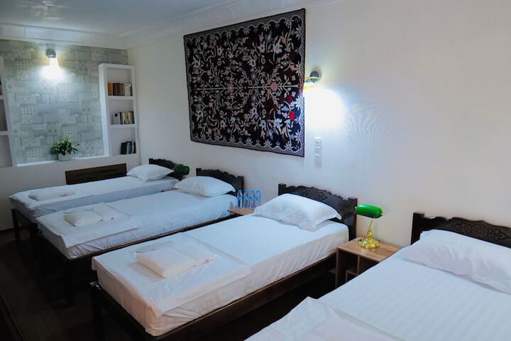Room 9 of 30