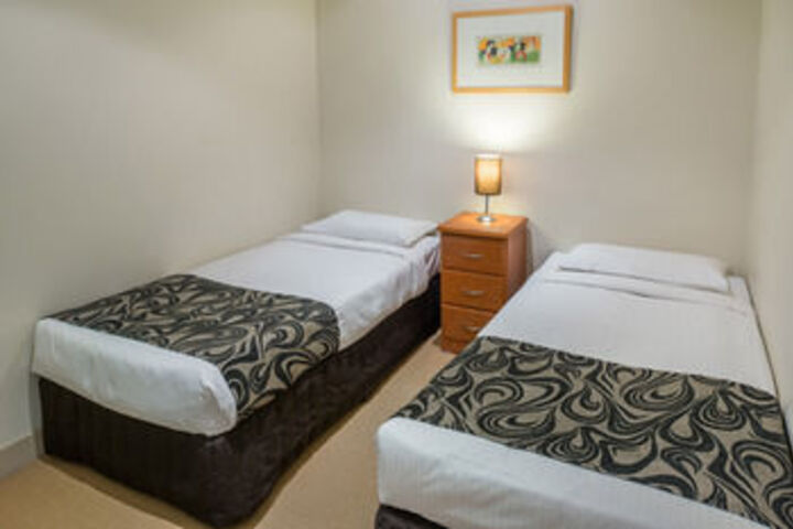 Room 17 of 32