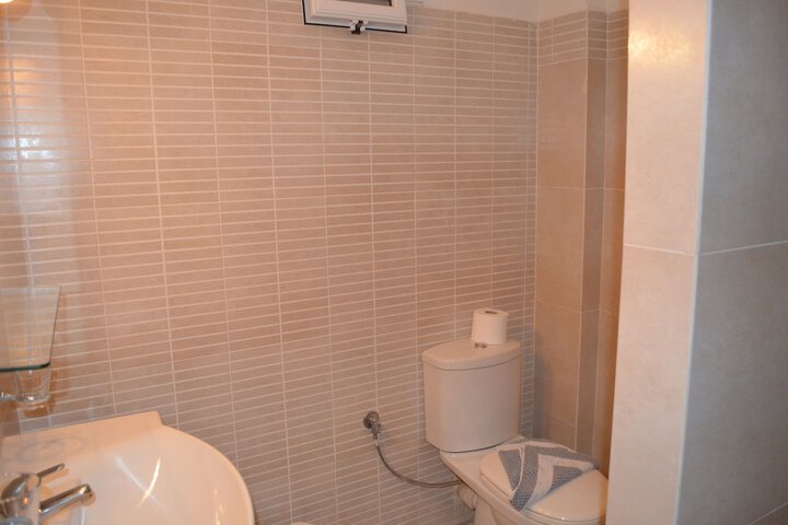 Room 25 of 47