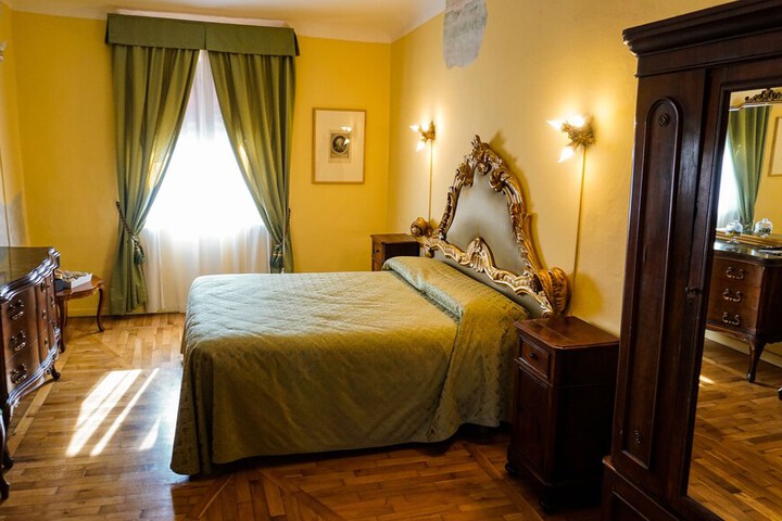 Room 17 of 50