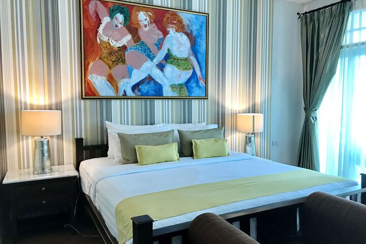 Room 28 of 112