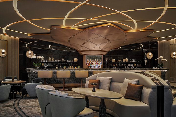 Lounge 54 of 61